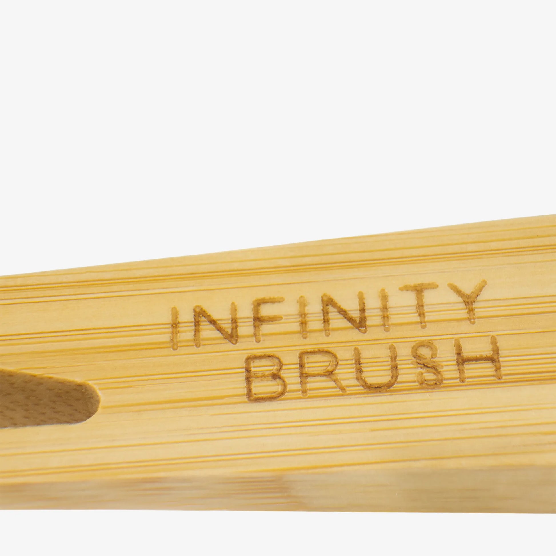 Packshot of Infinity Brush L YY Vertical