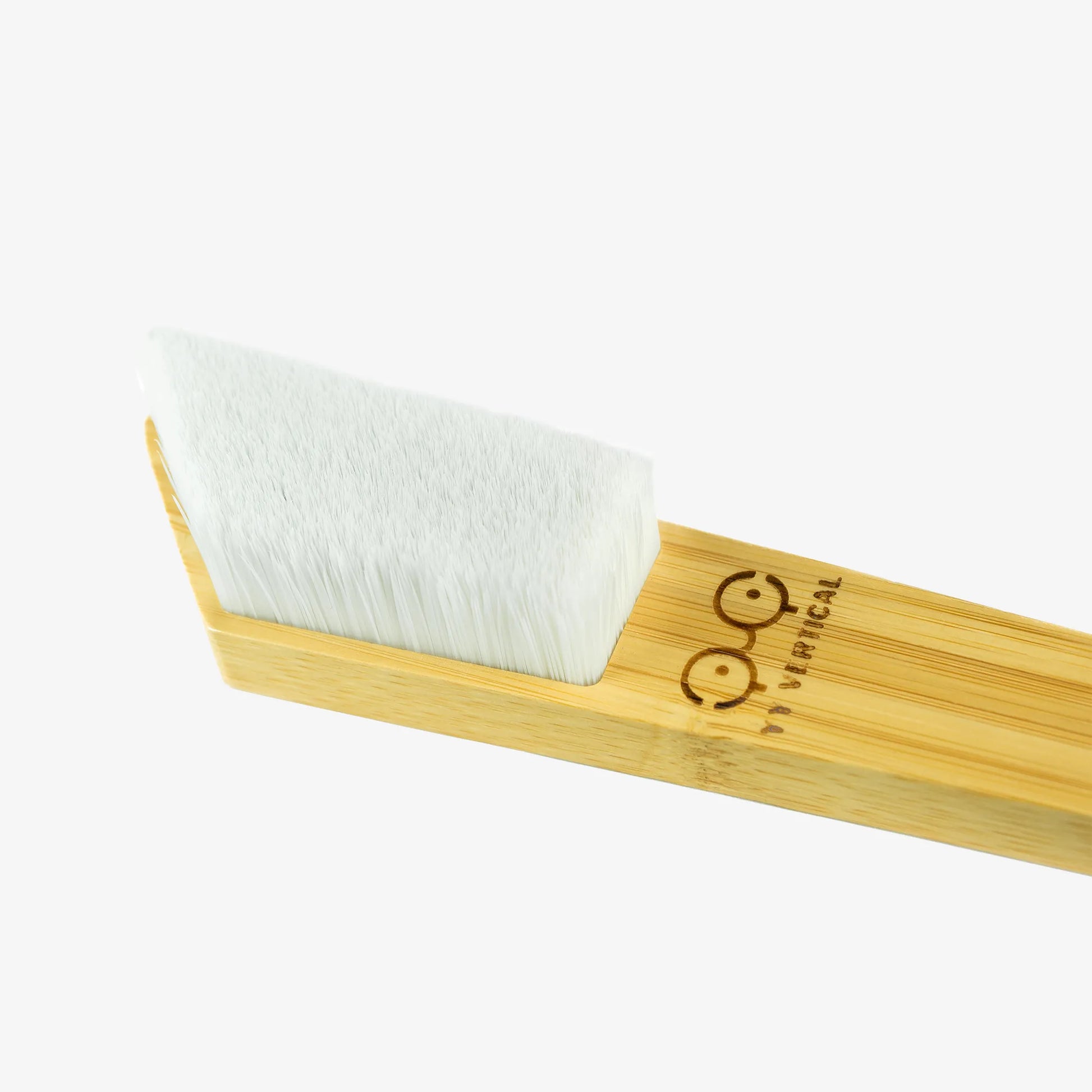 Packshot of Infinity Brush L YY Vertical