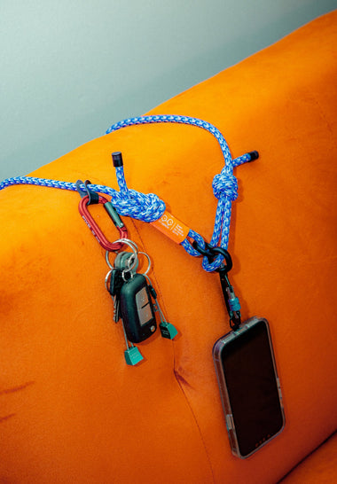 Vertical Leashes